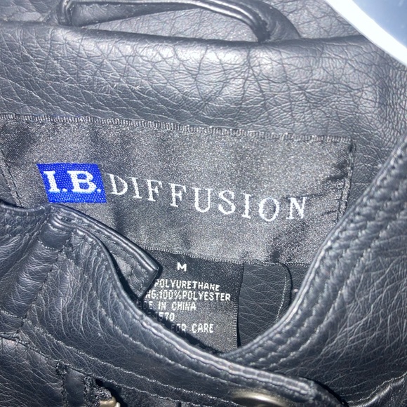 Leather Jacket - Picture 3 of 4